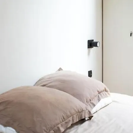Apartment Place Des Vosges, Marais Bastille *