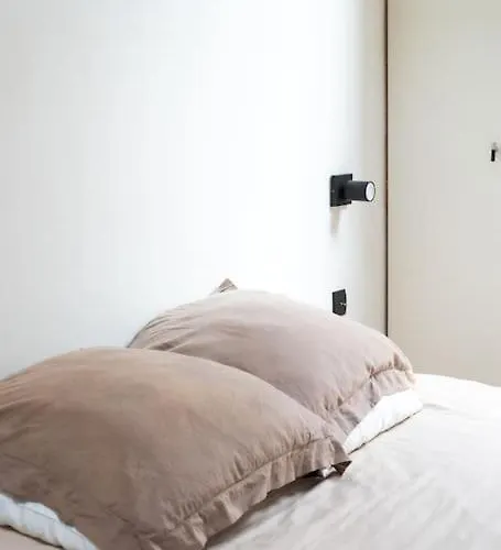Appartement Place Des Vosges, Marais Bastille *